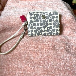 Coach Wristlet/Clutch Small Grey, White, & Silver.